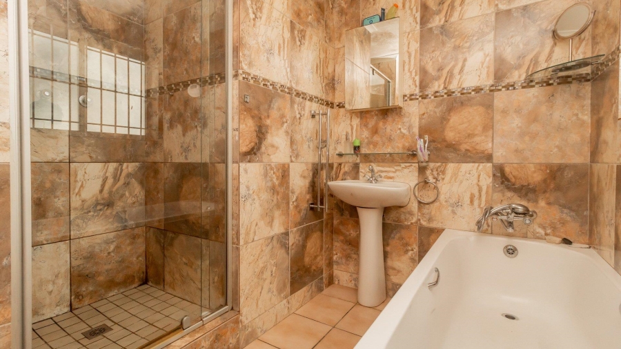 3 Bedroom Property for Sale in Parklands Western Cape
